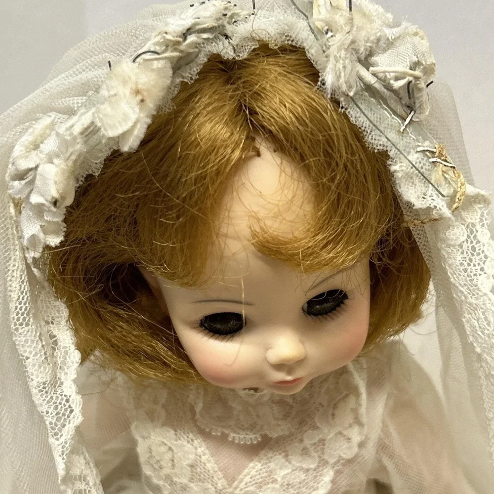 Vintage Madame Alexander 14